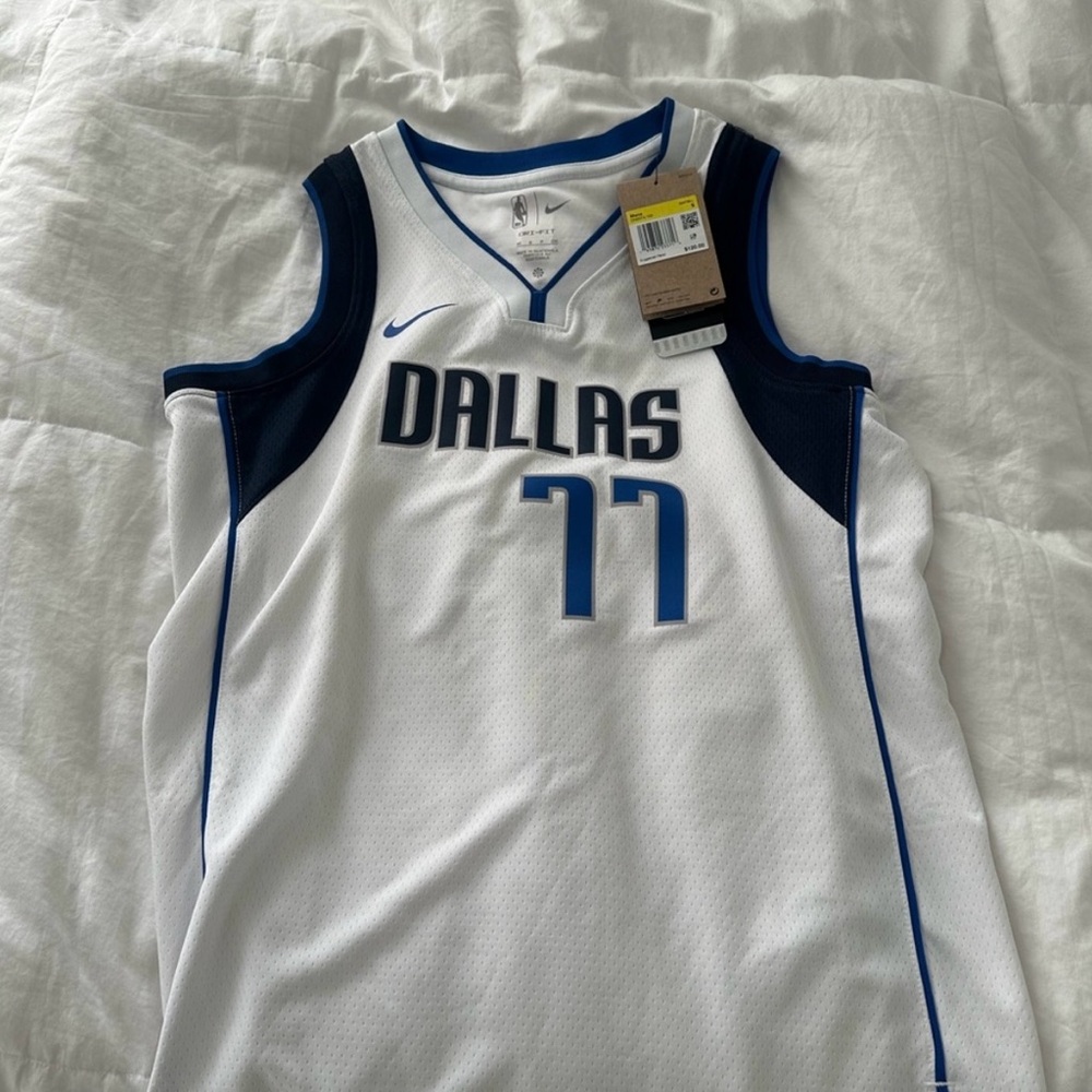 Nike White and Blue Basketball Jersey